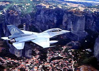 Photo:Ένα από τα δύο διθέσια F-16D (s/n) 146, φωτογραφημένο πάνω από τα Μετέωρα. (Φωτογραφία: Βασίλης Παπαχρήστου, πηγή: aviationlive.org)
