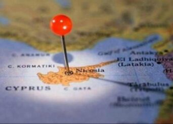 ΣΕ «ΤΥΦΛΗ» ΠΕΝΤΑΜΕΡΗ ΣΠΡΩΧΝΟΥΝ ΤΟ ΚΥΠΡΙΑΚΟ - ΕΝΑ ΑΚΟΜΗ ΑΛΛΟΘΙ ΓΙΑ ΝΑ ΑΠΟΦΥΓΕΙ ΤΙΣ ΚΥΡΩΣΕΙΣ Η ΤΟΥΡΚΙΑ