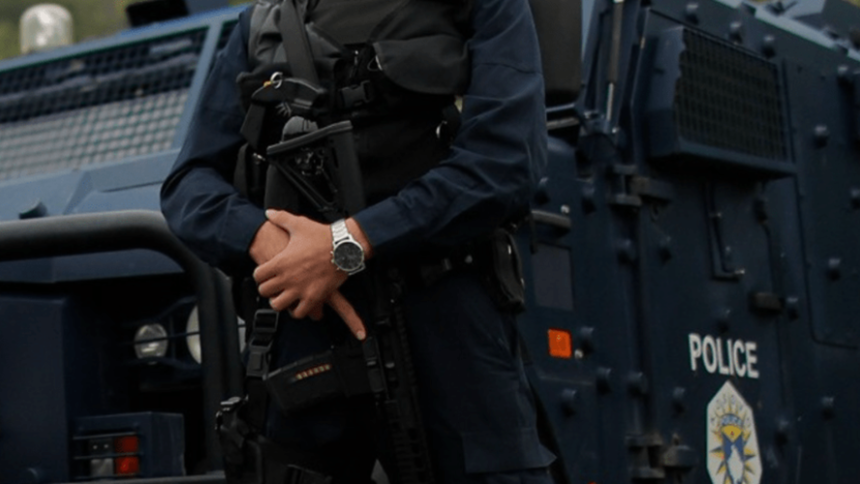 ΠΥΡΑ ΕΝΑΝΤΙΟΝ ΣΧΟΛΙΚΟΥ ΛΕΩΦΟΡΕΙΟΥ ΣΤΟ ΚΟΣΟΒΟ – ΝΕΚΡΑ ΔΥΟ ΠΑΙΔΙΑ ΚΑΙ Ο ΟΔΗΓΟΣ