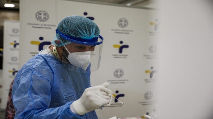 ΚΟΡΟΝΟΪΟΣ: 7.108 ΝΕΑ ΚΡΟΥΣΜΑΤΑ, 93 ΘΑΝΑΤΟΙ ΚΑΙ 612 ΔΙΑΣΩΛΗΝΩΜΕΝΟΙ