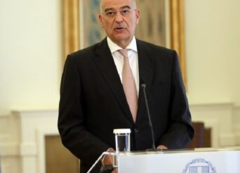 Ν. ΔΕΝΔΙΑΣ: H ΕΛΛΑΔΑ ΙΣΧΥΡΟΠΟΙΕΙ ΤΗ ΔΙΕΘΝΗ ΘΕΣΗ ΤΗΣ ΜΕ ΙΣΧΥΡΕΣ ΣΥΜΜΑΧΙΕΣ ΚΑΙ ΝΕΕΣ ΣΥΜΦΩΝΙΕΣ