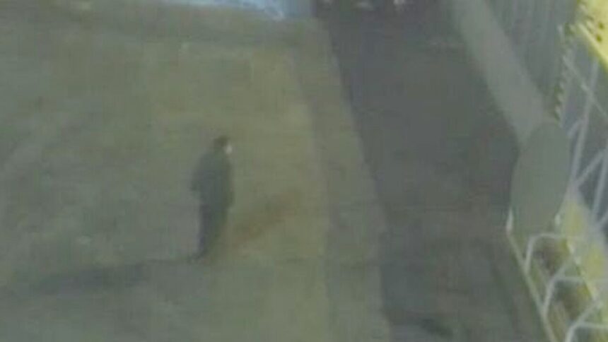 ΚΕΡΑΤΣΙΝΙ: ΟΡΓΗ ΓΙΑ ΤΗΝ ΑΔΙΑΦΟΡΙΑ ΤΩΝ ΕΡΓΑΖΟΜΕΝΩΝ - ΡΑΓΙΖΕΙ ΚΑΡΔΙΕΣ ΤΟ ΝΕΟ ΒΙΝΤΕΟ ΝΤΟΚΟΥΜΕΝΤΟ