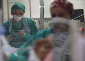 ΚΟΡOΝΟΪΟΣ., ΚΡΟΥΣΜΑΤΑ., ΜΕΘ., ΝΟΣΟΚΟΜΕΙΑ