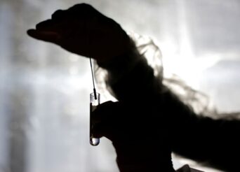 ΓΑΛΛΙΑ .,ΠΛΑΣΤΑ ΠΙΣΤΟΠΟΙΗΤΙΚΑ ΕΜΒΟΛΙΑΣΜΟΥ., ΕΜΒΟΛΙΟ COVID-19., ΚΟΡOΝΟΪΟΣ