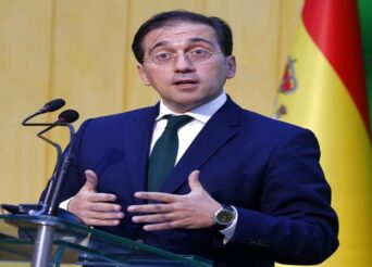ΙΣΠΑΝΟΣ ΥΠΕΞ ΠΡΟΣ ΔΕΝΔΙΑ: YΠΕΡΑΝΩ ΠΑΣΗΣ ΑΜΦΙΒΟΛΙΑΣ Η ΑΛΛΗΛΕΓΓΥΗ ΠΡΟΣ ΕΛΛΑΔΑ ΚΑΙ ΚΥΠΡΟ