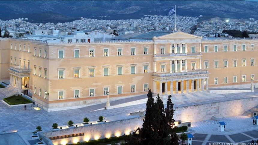 “ΟΙ ΠΟΛΙΤΙΚΟΙ ΠΕΘΑΝΑΝ”