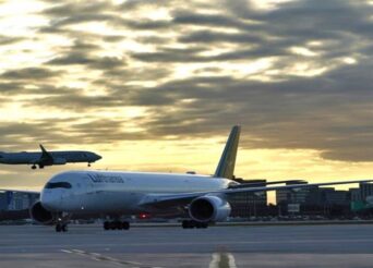 BLOOMBERG: Η ΕΕ ΘΑ ΠΡΟΤΕΙΝΕΙ 9ΜΗΝΗ ΙΣΧΥ ΤΩΝ ΠΙΣΤΟΠΟΙΗΤΙΚΩΝ ΕΜΒΟΛΙΑΣΜΟΥ ΓΙΑ ΤΑΞΙΔΙΑ ΕΝΤΟΣ ΣΕΝΓΚΕΝ