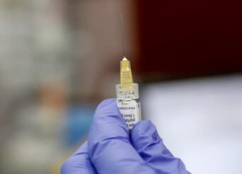 ΙΣΡΑΗΛΙΝΗ ΜΕΛΕΤΗ: Ο ΚΙΝΔΥΝΟΣ ΛΟΙΜΩΞΗΣ ΑΥΞΑΝΕΤΑΙ ΜΕΤΑ ΤΟΥΣ ΤΡΕΙΣ ΜΗΝΕΣ ΑΠΟ ΤΗ ΔΕΥΤΕΡΗ ΔΟΣΗ