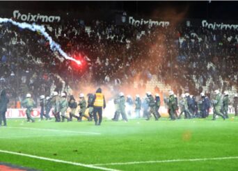 ΔΙΕΘΝΗΣ ΔΙΑΣΥΡΜΟΣ ΓΙΑ ΤΑ ΕΠΕΙΣΟΔΙΑ ΤΗΣ ΤΟΥΜΠΑΣ - ΜΕ ΒΑΡΙΑ ΠΟΙΝΗ ΚΙΝΔΥΝΕΥΕΙ Ο ΠΑΟΚ - ΔΕΙΤΕ ΒΙΝΤΕΟ ΚΑΙ ΦΩΤΟΓΡΑΦΙΕΣ