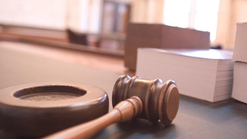 «ΒΟΜΒΑ» ΑΠΟ ΤΟ ΕΛΕΓΚΤΙΚΟ ΣΥΝΕΔΡΙΟ: ΟΙ ΥΠΑΛΛΗΛΟΙ ΜΕ ΠΛΑΣΤΑ ΠΤΥΧΙΑ ΔΙΚΑΙΟΥΝΤΑΙ ΣΥΝΤΑΞΗ