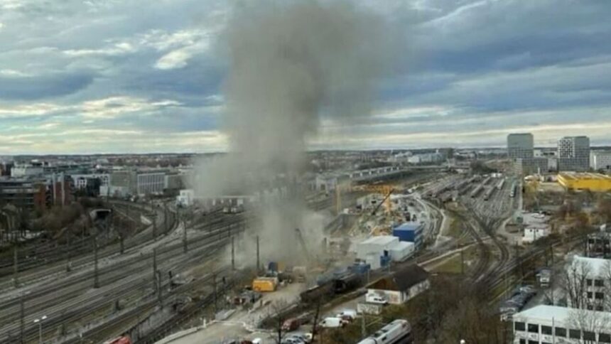 Β’ ΠΑΓΚΟΣΜΙΟΣ ΠΟΛΕΜΟΣ ΒΟΜΒΑ ΓΕΡΜΑΝΙΑ ΕΚΡΗΞΗ ΜΟΝΑΧΟ ΤΡΑΥΜΑΤΙΕΣ