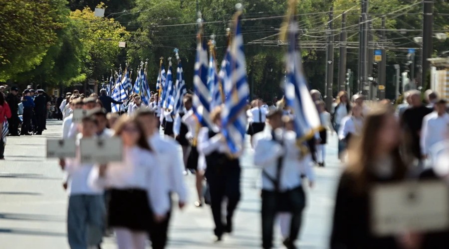 28Η ΟΚΤΩΒΡΙΟΥ: ΤΑ ΠΑΝΤΑ ΕΤΟΙΜΑ ΓΙΑ ΤΗ ΜΑΘΗΤΙΚΗ ΠΑΡΕΛΑΣΗ ΣΤΟ ΚΕΝΤΡΟ ΤΗΣ ΑΘΗΝΑΣ – ΣΕ ΙΣΧΥ ΚΥΚΛΟΦΟΡΙΑΚΕΣ ΡΥΘΜΙΣΕΙΣ