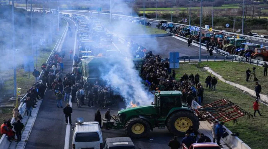 ΑΓΡΟΤΕΣ – ΚΥΒΕΡΝΗΣΗ: ΠΩΣ ΑΠΟ ΤΗΝ ΚΛΙΜΑΚΩΣΗ ΦΤΑΣΑΜΕ ΣΤΟΝ ΔΙΑΛΟΓΟ