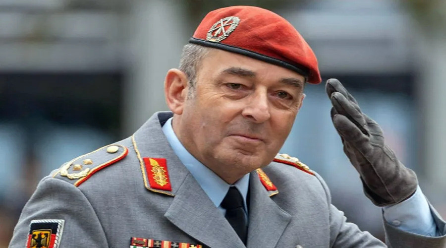 ΚΑΡΣΤΕΝ ΜΠΡΟΙΕΡ: ΤΟ ΠΡΟΦΙΛ ΕΝΟΣ ΠΙΣΤΟΥ ΣΥΜΜΑΧΟΥ ΤΗΣ ΟΥΚΡΑΝΙΑΣ ΤΟΥ ΕΤΟΙΜΑΖΕΤΑΙ ΝΑ ΠΟΛΕΜΗΣΕΙ ΕΝΑΝΤΙΑ ΣΤΗΝ ΡΩΣΙΑ