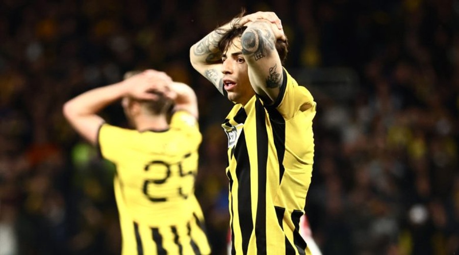 ΑΓΓΙΞΕ ΤΟ ΘΑΥΜΑ Η ΑΕΚ 3-1 ΤΗ ΡΑΓΙΟ