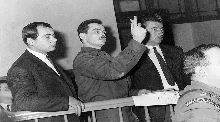ΣΑΝ ΣΗΜΕΡΑ: 1H MAIOY 1976 – ΣΚΟΤΩΝΕΤΑΙ ΣΕ ΤΡΟΧΑΙΟ Ο ΑΛΕΚΟΣ ΠΑΝΑΓΟΥΛΗΣ